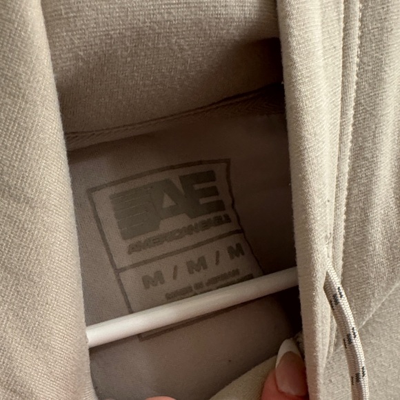 American Eagle Outfitters Tan Hoodie - Picture 2 of 3